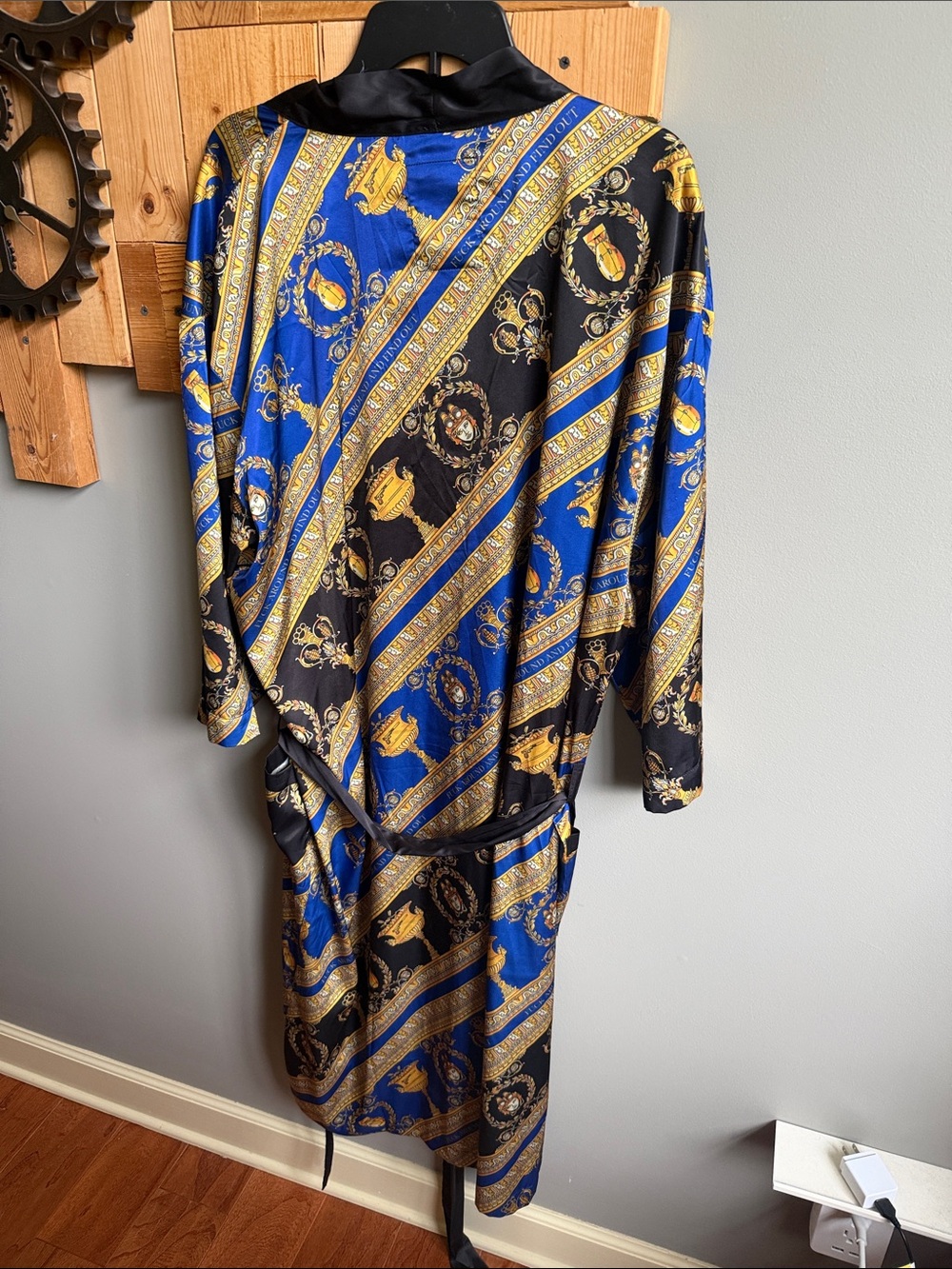 SAVAGE KIMONO ROBE - Picture 4 of 5